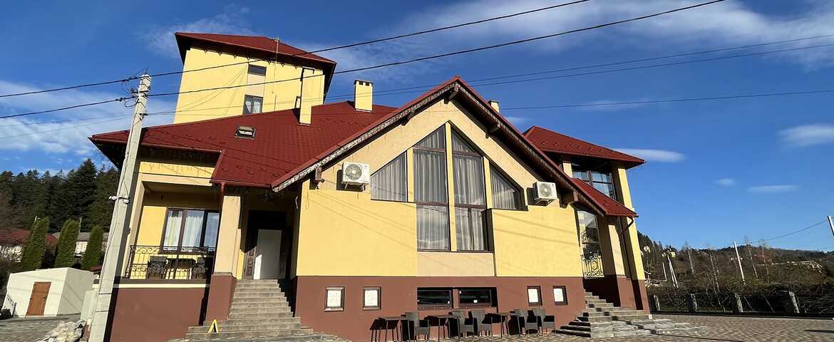 Отель «Столица» в Сходнице