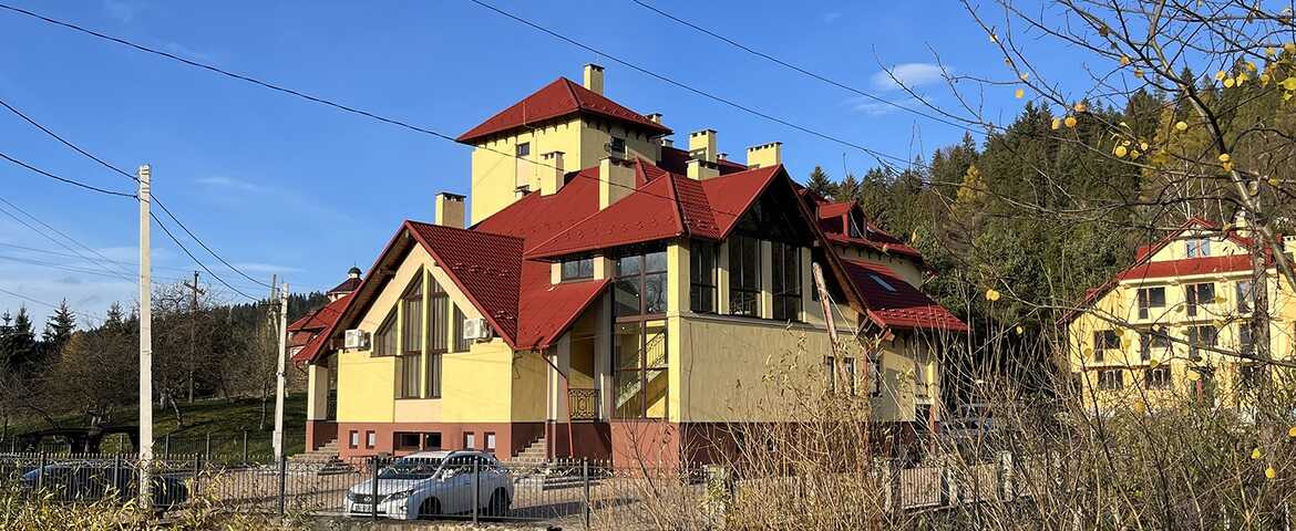 Отель «Столица» в Сходнице